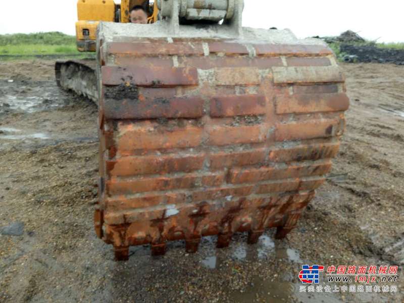 黑龙江出售转让二手19000小时2008年现代R225LC挖掘机
