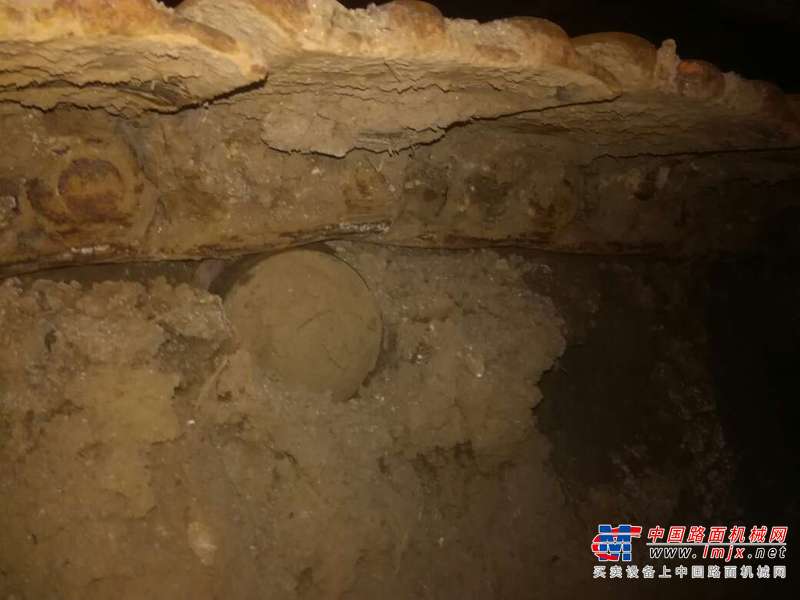 河南出售转让二手11000小时2009年斗山DH225LC挖掘机