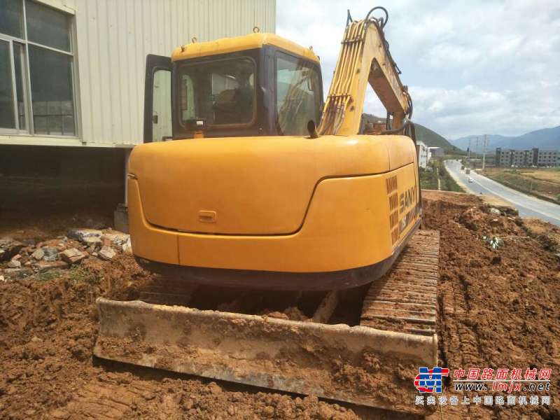 云南出售转让二手7000小时2010年三一重工SY75C挖掘机