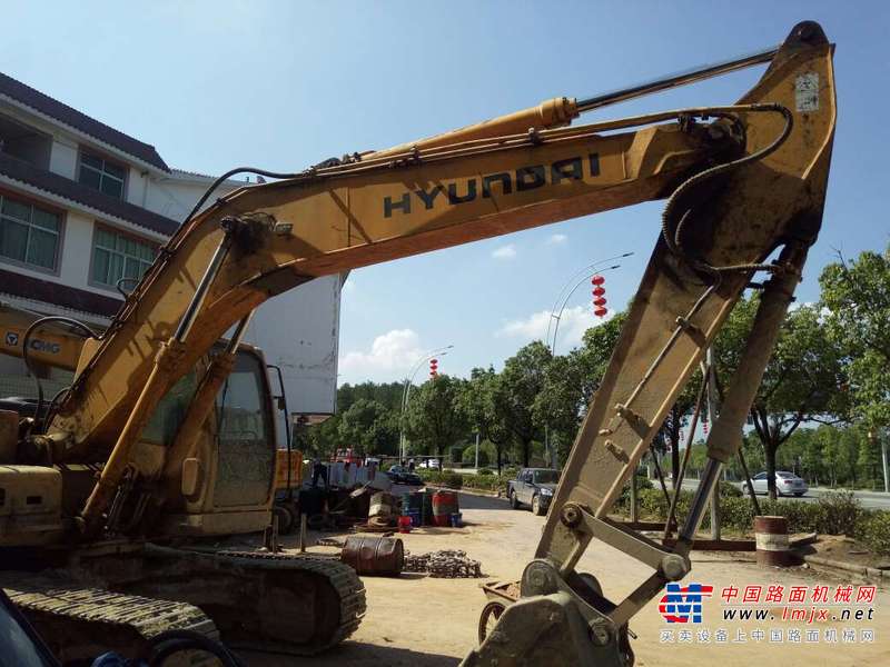 江西出售转让二手16000小时2009年现代R225LC挖掘机