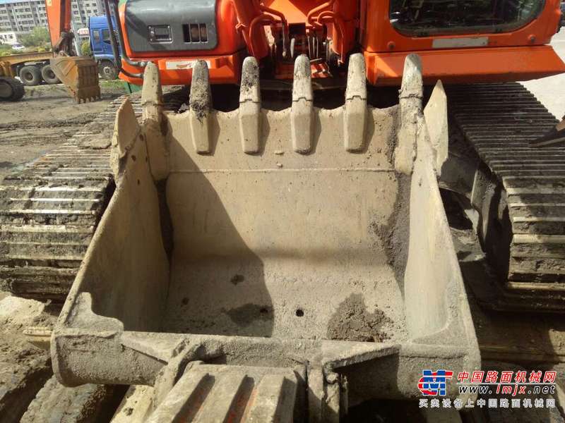 黑龙江出售转让二手13000小时2009年斗山DH225LC挖掘机