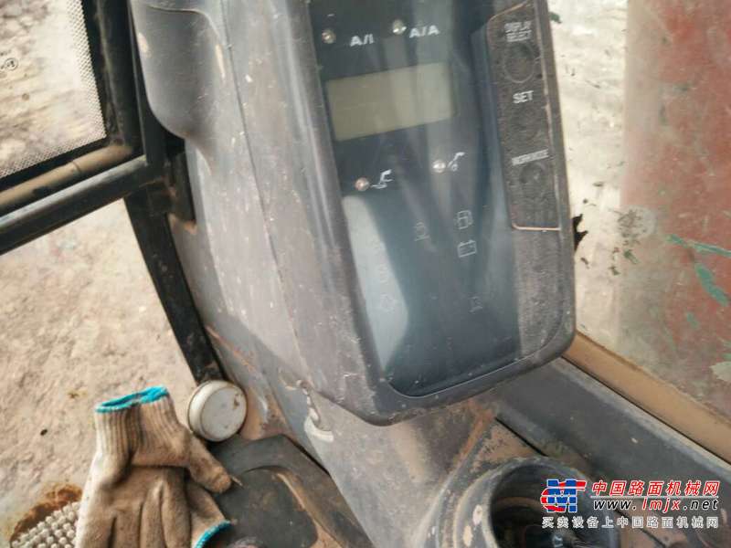 山东出售转让二手12000小时2006年日立ZX200挖掘机