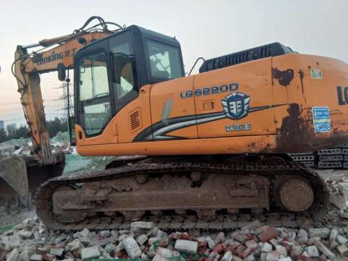 河北出售转让二手8200小时2012年龙工LG6220D挖掘机