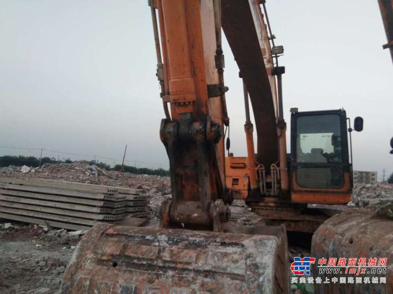 河北出售转让二手8200小时2012年龙工LG6220D挖掘机