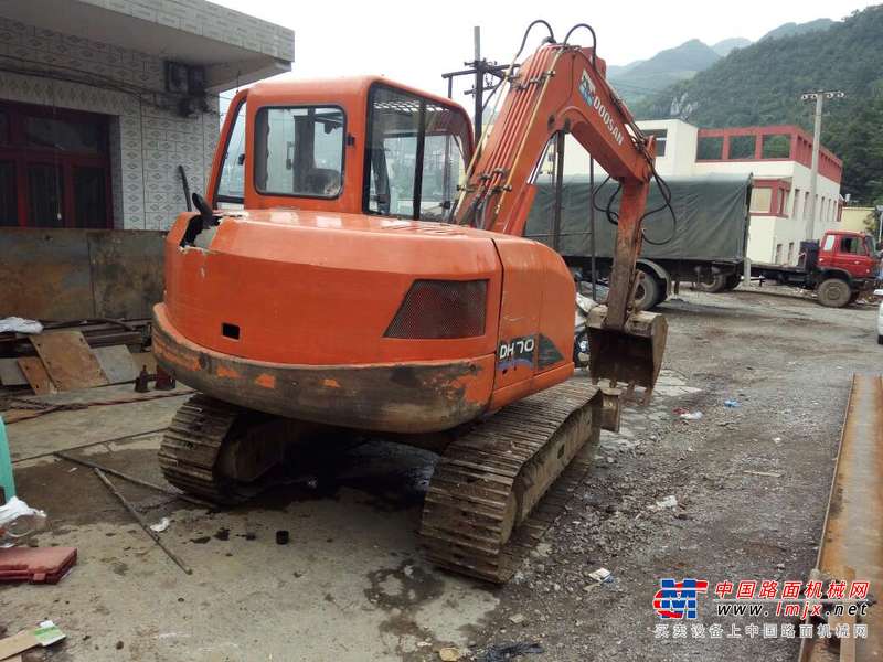 贵州出售转让二手7200小时2010年斗山DH70挖掘机