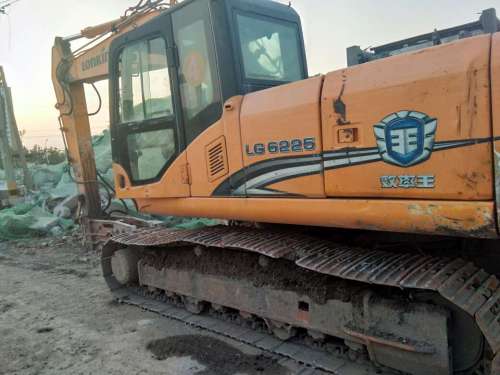 河北出售转让二手8200小时2011年龙工LG6225挖掘机