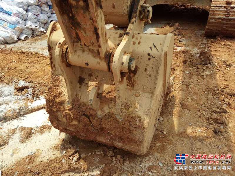 江西出售转让二手10000小时2010年徐工XE150D挖掘机