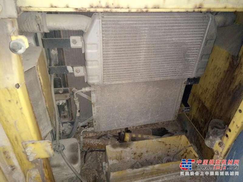 山西出售转让二手8000小时2003年小松PC200挖掘机