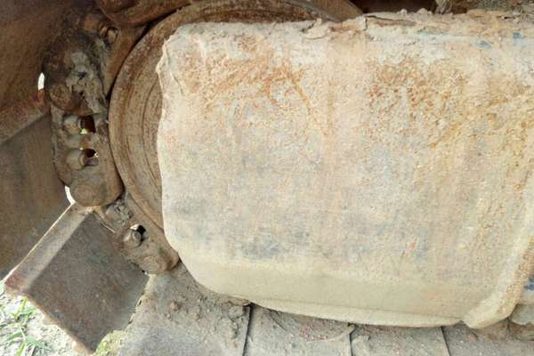 贵州出售转让二手13000小时2009年现代R225LC挖掘机
