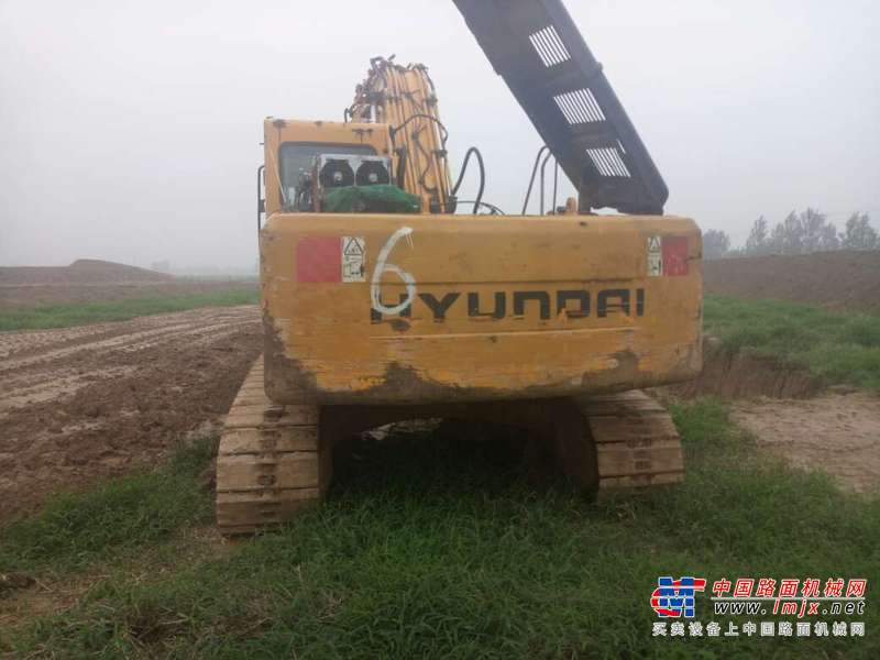 山东出售转让二手14000小时2004年现代R225LC挖掘机