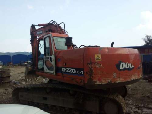 贵州出售转让二手10000小时2010年斗山DH220LC挖掘机