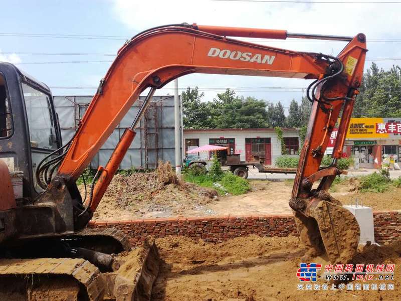 山东出售转让二手12000小时2009年斗山DH55挖掘机