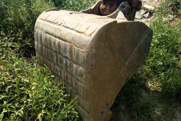 江西出售转让二手21000小时2003年住友SH120挖掘机
