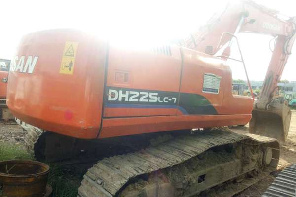 辽宁出售转让二手17500小时2003年大宇DH220LC挖掘机