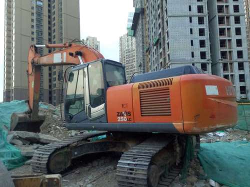 陕西出售转让二手6800小时2012年日立ZX250LC挖掘机