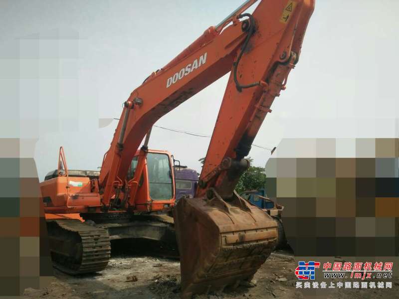 宁夏出售转让二手12000小时2009年斗山DH370LC挖掘机