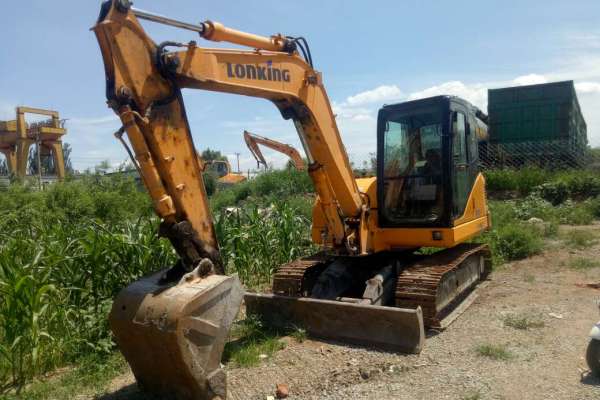 辽宁出售转让二手8000小时2010年龙工LG6085挖掘机