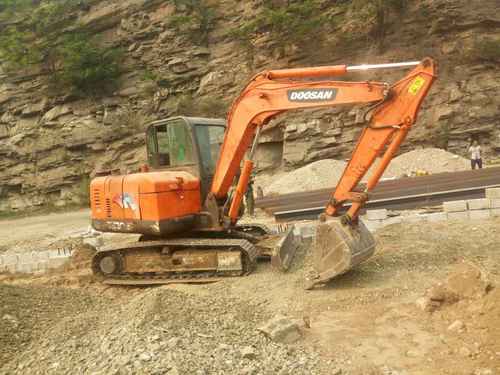 河北出售转让二手8000小时2012年斗山DH60挖掘机