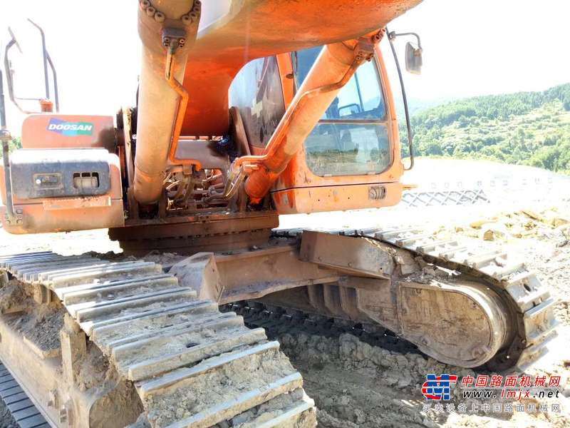 四川出售转让二手6582小时2014年斗山DX500LC挖掘机