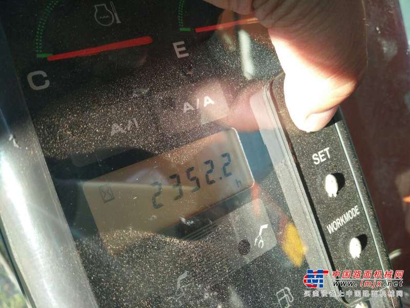 安徽出售转让二手2352小时2015年日立ZX70挖掘机