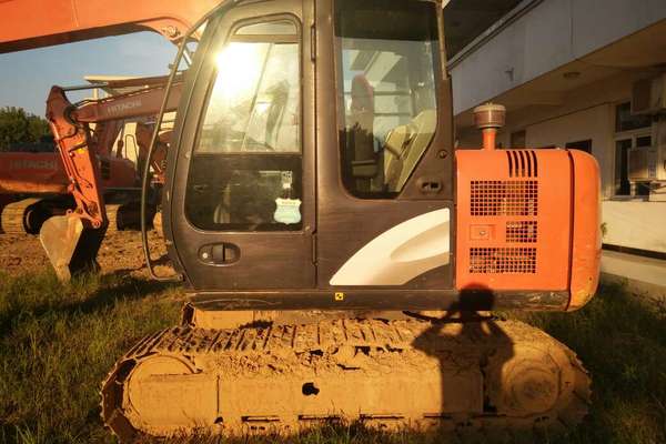 安徽出售转让二手2352小时2015年日立ZX70挖掘机