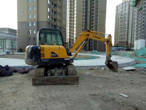 陕西出售转让二手3800小时2011年现代R60挖掘机