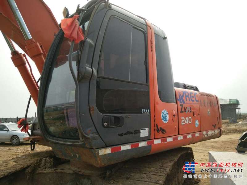 辽宁出售转让二手10000小时2005年日立ZX230挖掘机
