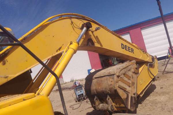 内蒙古出售转让二手10000小时2009年恒天德尔DER323挖掘机