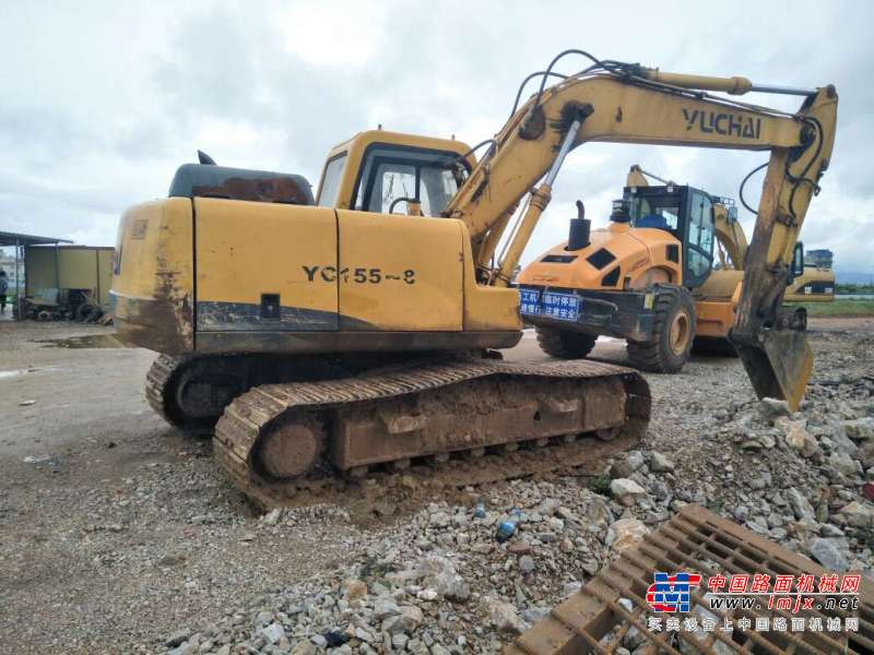 云南出售转让二手10000小时2011年玉柴YC135挖掘机