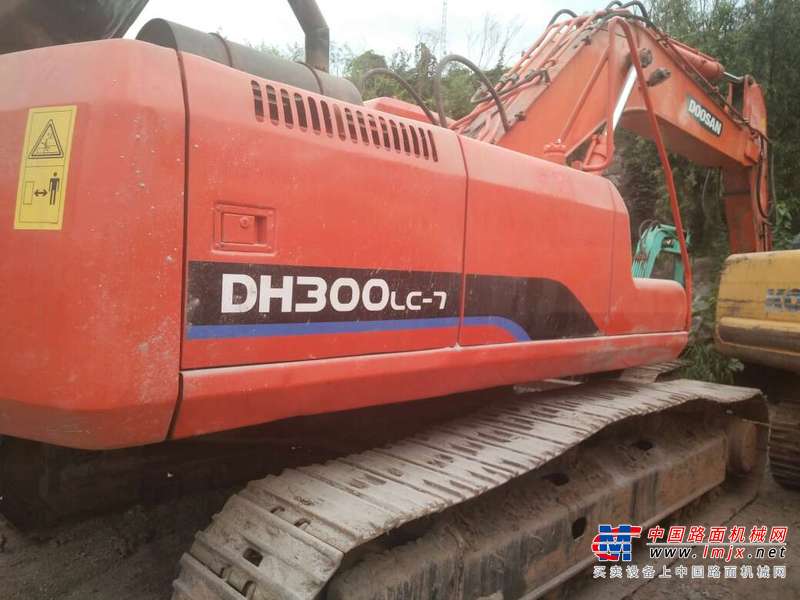 辽宁出售转让二手8000小时2010年斗山DH300LC挖掘机