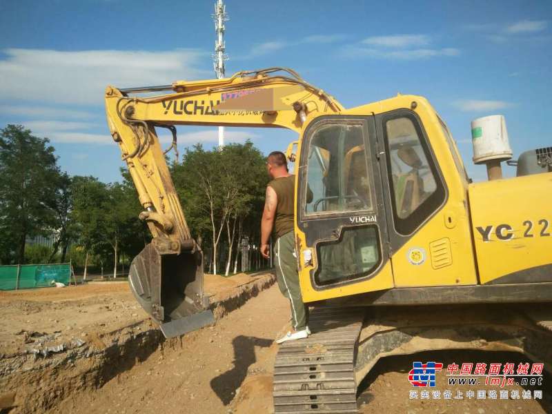 宁夏出售转让二手6700小时2011年玉柴YC135挖掘机