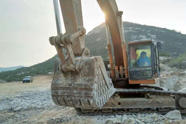 河北出售转让二手10000小时2012年凯斯CX240B挖掘机