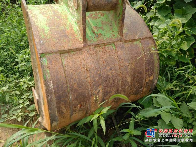 河北出售转让二手10000小时2007年犀牛重工轮挖WLY6180挖掘机