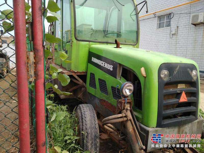河北出售转让二手10000小时2007年犀牛重工轮挖WLY6180挖掘机