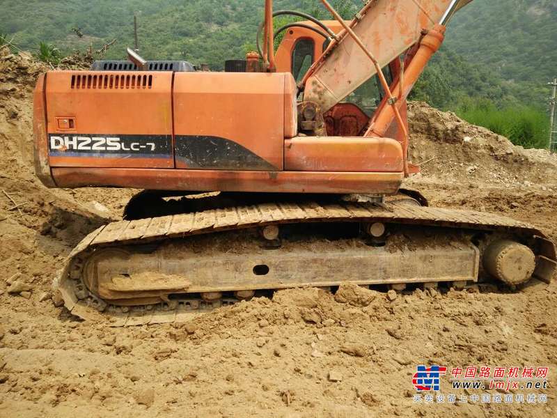 河北出售转让二手16800小时2008年斗山DH225LC挖掘机