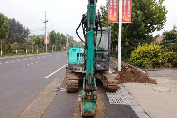 山东出售转让二手6500小时2009年神钢SK60挖掘机