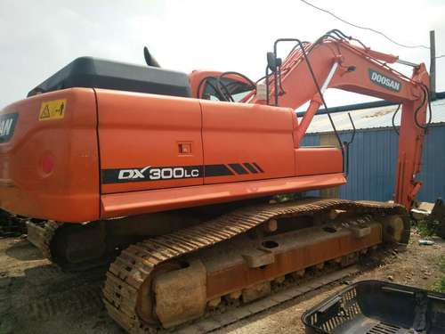 辽宁出售转让二手7000小时2010年斗山DX260LC挖掘机