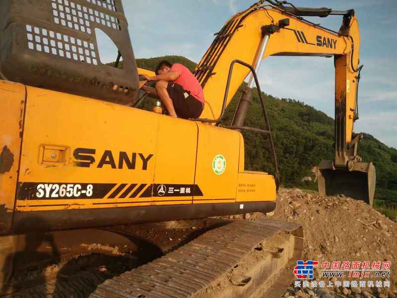 辽宁出售转让二手8000小时2010年三一重工SY235C挖掘机