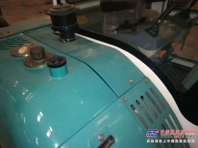 辽宁出售转让二手1小时2017年黑猫DBC60B挖掘机