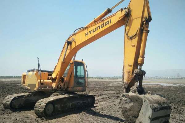 宁夏出售转让二手5544小时2008年现代R215挖掘机