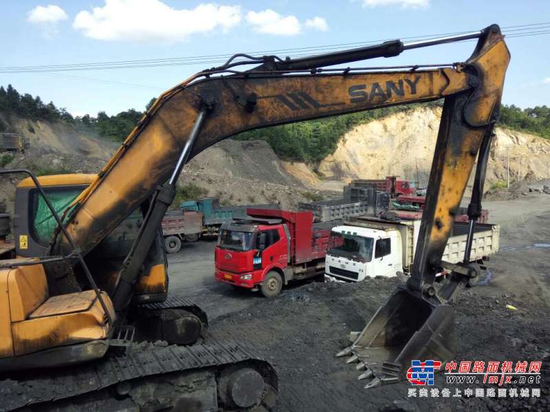 江西出售转让二手9000小时2012年三一重工SY215C挖掘机