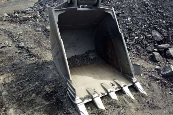 江西出售转让二手9000小时2012年三一重工SY215C挖掘机