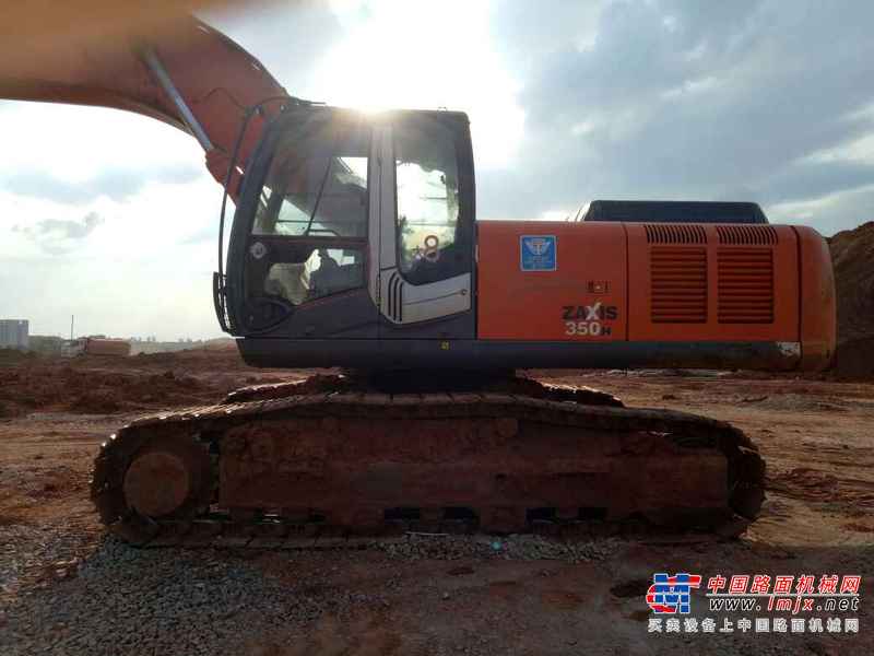 江西出售转让二手9000小时2010年日立ZX350H挖掘机