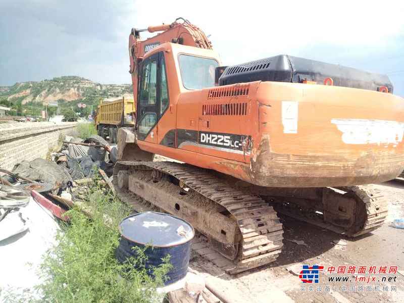 山西出售转让二手11000小时2011年斗山DH225LC挖掘机