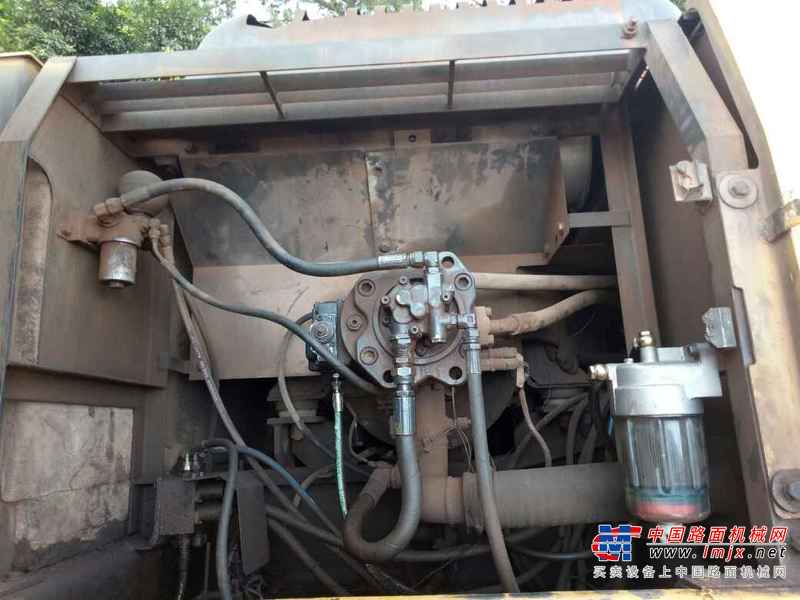 江西出售转让二手12000小时2005年住友SH330挖掘机