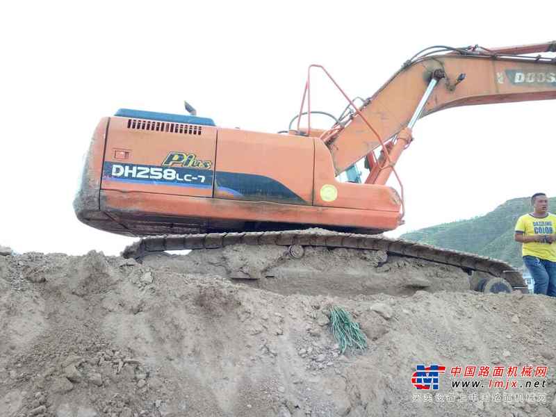 山西出售转让二手10706小时2010年斗山DH258LC挖掘机
