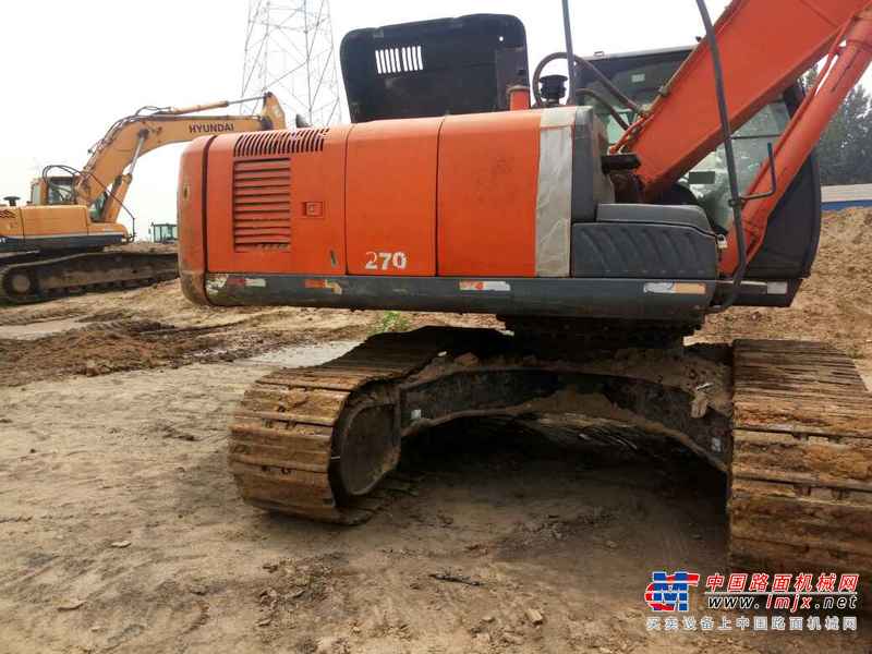 河北出售转让二手9000小时2009年日立ZX240挖掘机