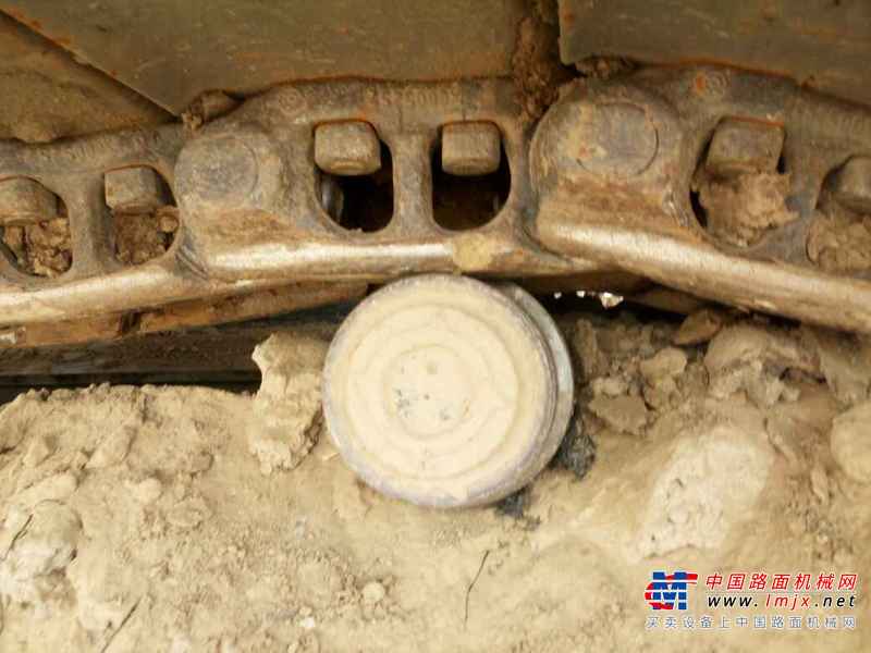 河北出售转让二手9000小时2009年日立ZX240挖掘机