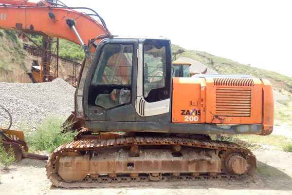 山西出售转让二手7000小时2007年日立ZX200挖掘机