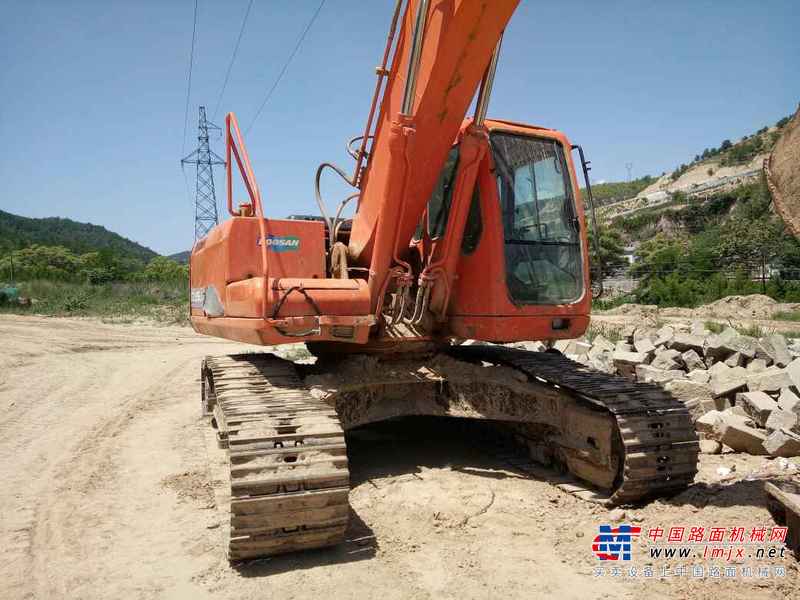 山西出售转让二手8000小时2010年斗山DH225LC挖掘机